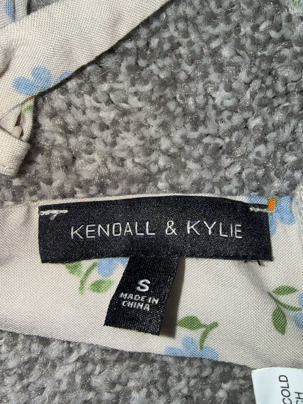 Kendall & Kylie Cream Floral Crop Top with Blue Flowers - Picture 2 of 3